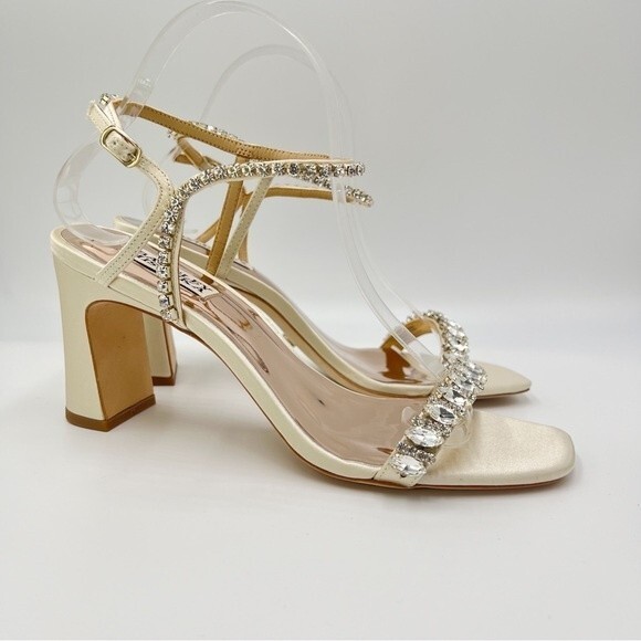 Badgley Mischka Size 8.5 Ivory Satin Jeweled‎ Open Toe Dress Sandals Heels Shoes - Picture 2 of 15